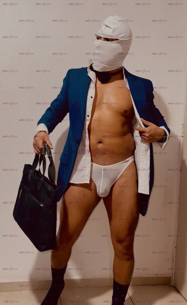 FOTOS DE EJECUTIVO VIP: CABALLERO FINO, MUSCULOSO Y MUY CALIENTE SINGLE , SWINGER