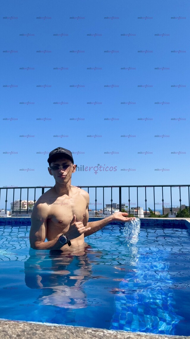 FOTOS DE LATINO CACHONDO, TU FANTASÍA FAVORITA Y PRÓXIMA OBSESIÓN