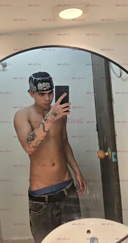 FOTOS DE DISPONIBLE POLLO DE 23, MASAJE RELAJANTE EROTICO CON MORBO Y SEXO