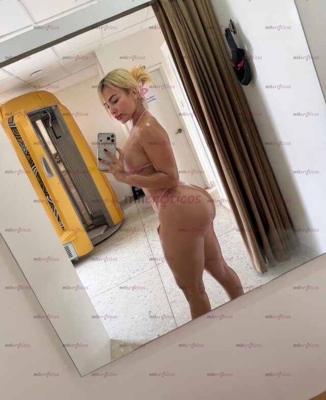 FOTOS DE SENSUAL, ARDIENTE Y LLENA DE PICARDÍA. UNA MIRADA QUE PROVOCA, UNA SONRISA QUE E