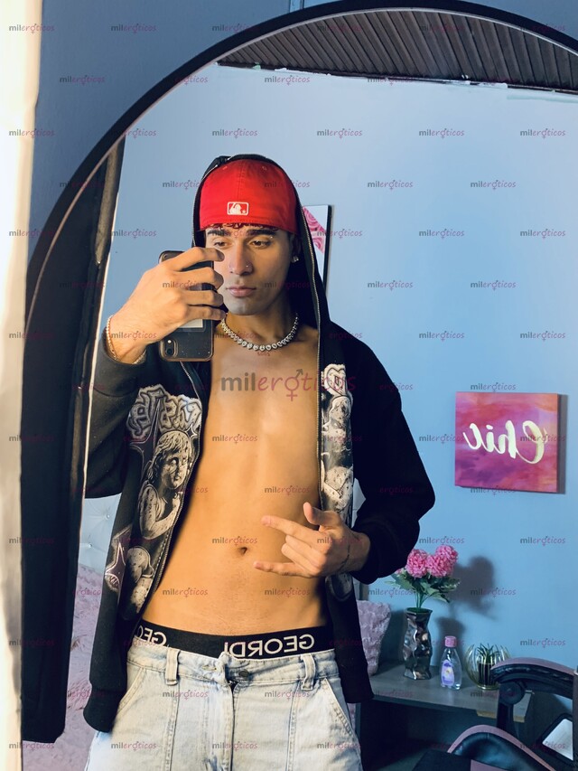 FOTOS DE CHICO POLLO VERSÁTIL DISCRETO, INTERESANTE Y EDUCADO DISPUESTO A COMPLACER