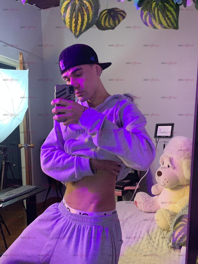 FOTOS DE CHICO POLLO VERSÁTIL DISCRETO, INTERESANTE Y EDUCADO DISPUESTO A COMPLACER