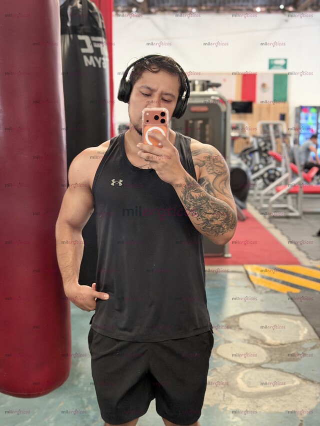 FOTOS DE HOMBRE ATLÉTICO Y CON CLASE BUENA CHARLA Y COMPAÑÍA DIVERSIÓN SIN LIMITES