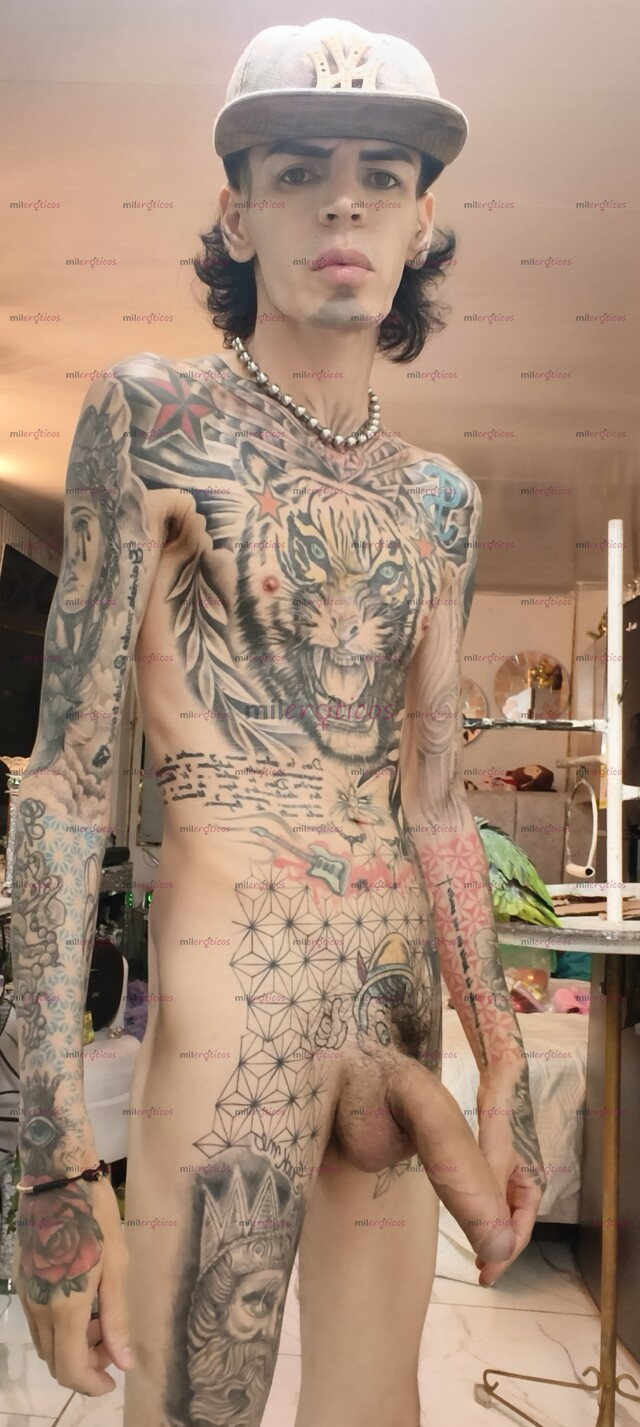 FOTOS DE FLACO ACTIVO BLANCO TATUADO MORBOSO CON SITIO