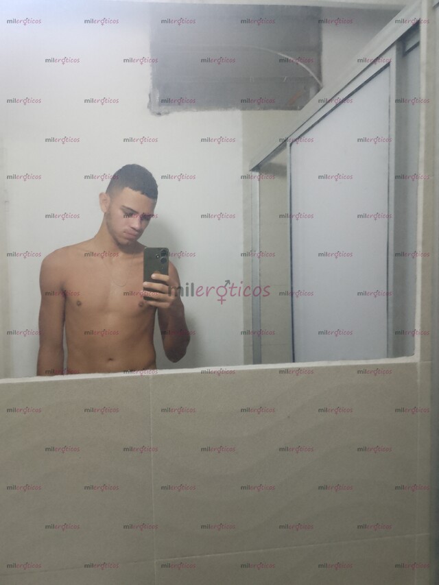 FOTOS DE APASIONADO Y NINFOMANO SOLTERO SIN HIJOS