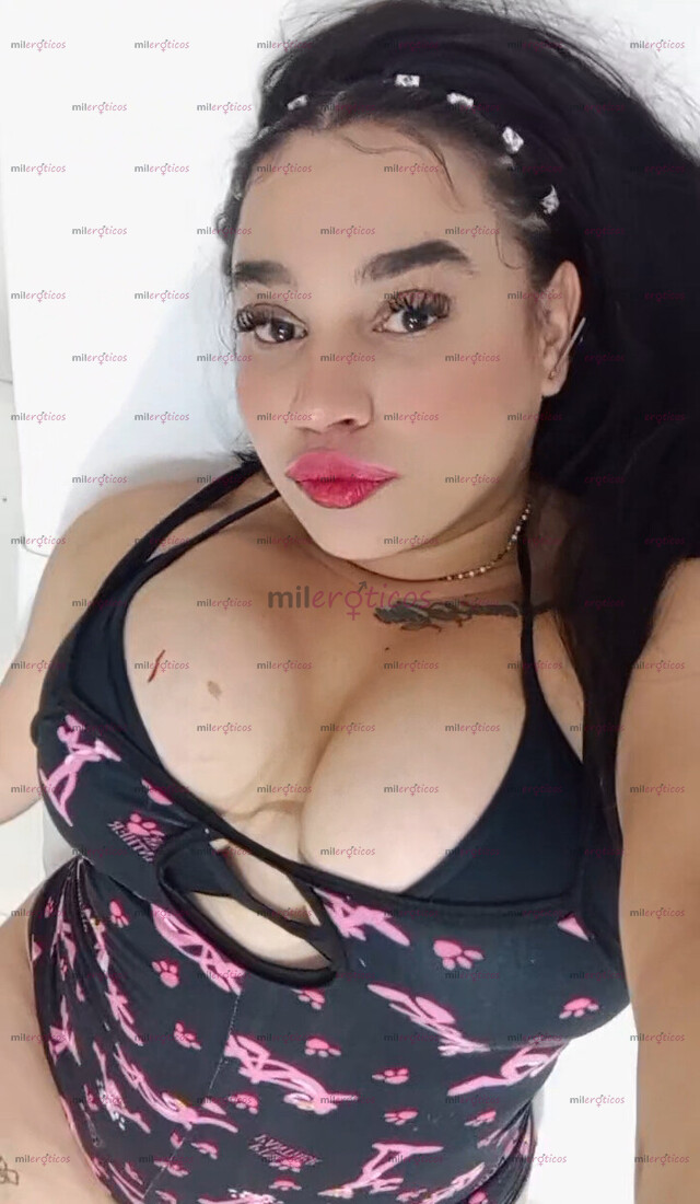 FOTOS DE UNIVERSITARIA CURVI SEXY DE PASO POR TU CUIDAD