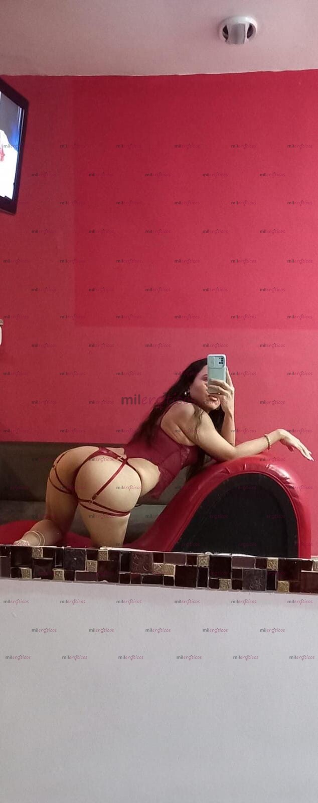 FOTOS DE CHICA TRANS APASIONADA, AMANTE DEL SEXO INTENSO Y SIN TABÚES