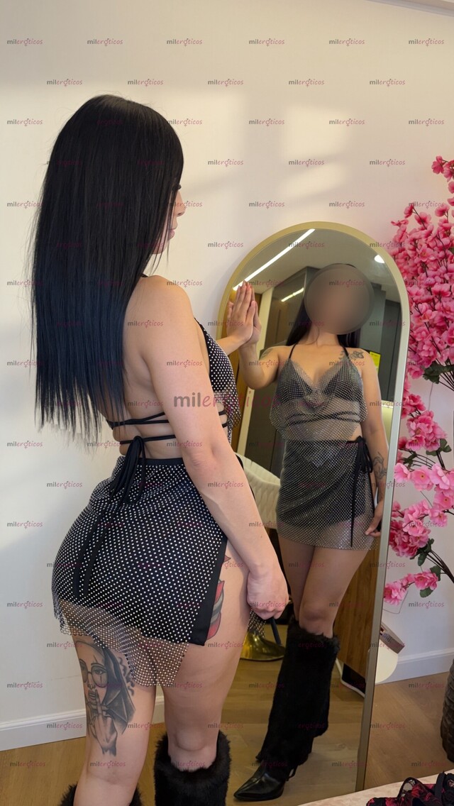 FOTOS DE ISABELLA FLAQUITA PELINEGRA , CARA DIVINA, CINTURA PEQUEÑA Y COLA REDONDA
