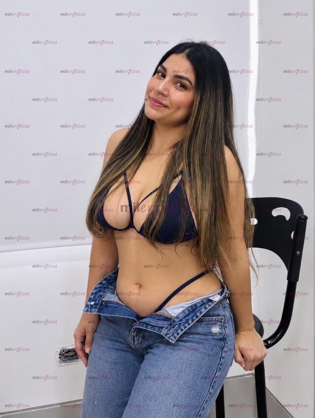 FOTOS DE HOLA A TODOS SOY LAUREN LA MÁS HERMOSA CHICA NATURAL EN BARRANQUILLA