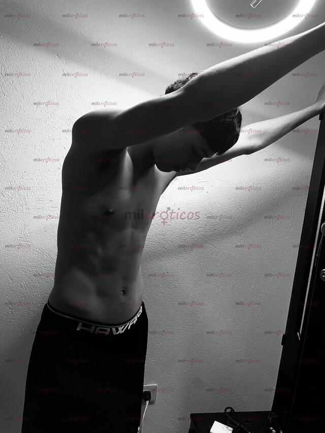 FOTOS DE JOVEN VERGON CON ABDOMEN PERFECTO QUE TE ENCANTARÁ Y TE GUSTARA MUCHO...