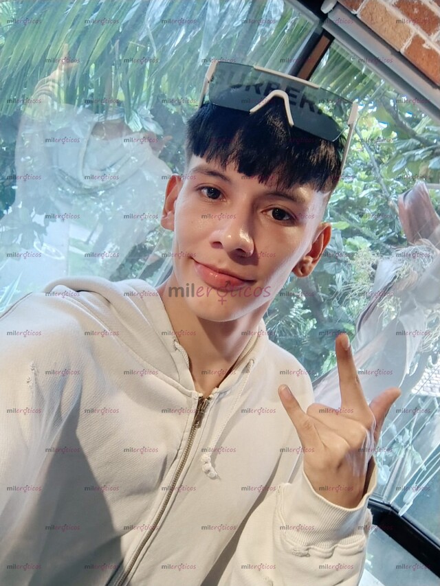 FOTOS DE CHICO VERSÁTIL VERGÓN MUY FETICHISTA DISPUESTO A COMPLACERTE NO TE LO PIERDAS