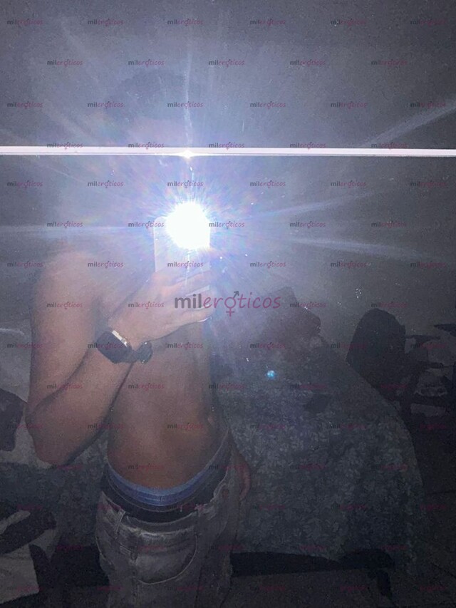 FOTOS DE CHICO VERSÁTIL VERGÓN MUY FETICHISTA DISPUESTO A COMPLACERTE NO TE LO PIERDAS