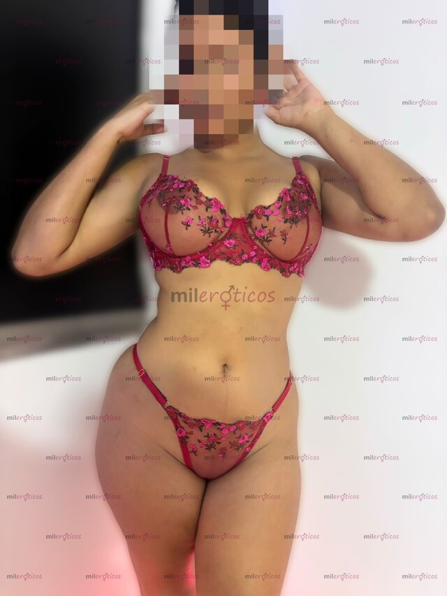 FOTOS DE BOMBON DE FRESA !! MUJER COQUETA Y TROZUDITA !! DE DONDE AGARRAR CARNUDITA