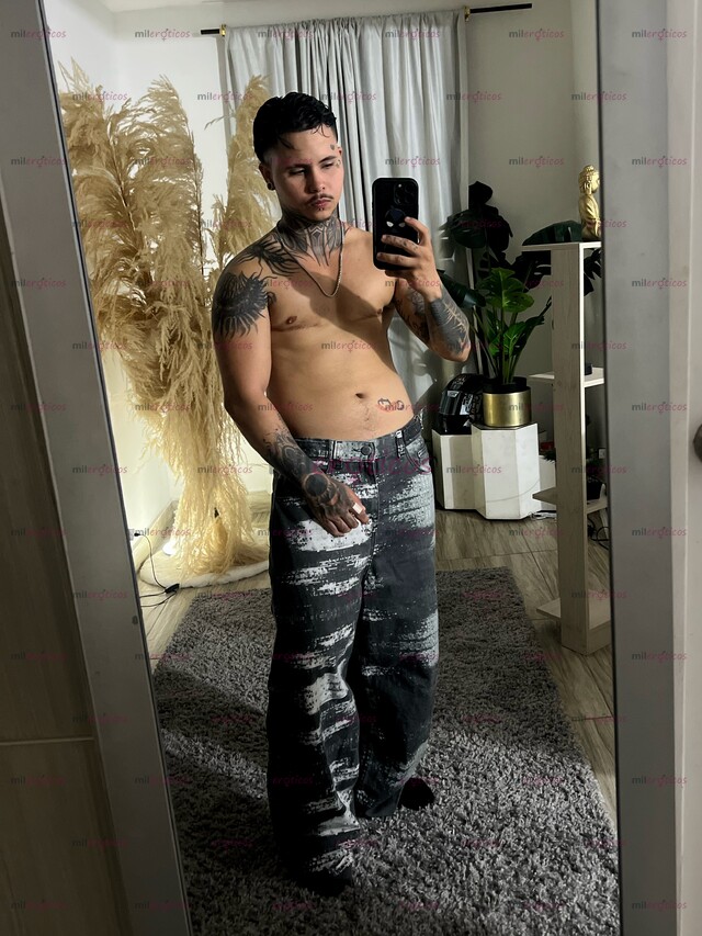 FOTOS DE ATENCIÓN MASCULINA, HOMBRE TRANS, CUERPO TRANS.