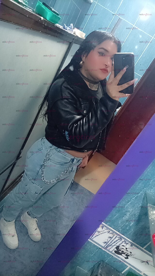 FOTOS DE UNA MUJER TRANS MUY FEMENINA, ARRECHA, CHUPONA, COMPLACIENTE, TUS FETICHES RICO.