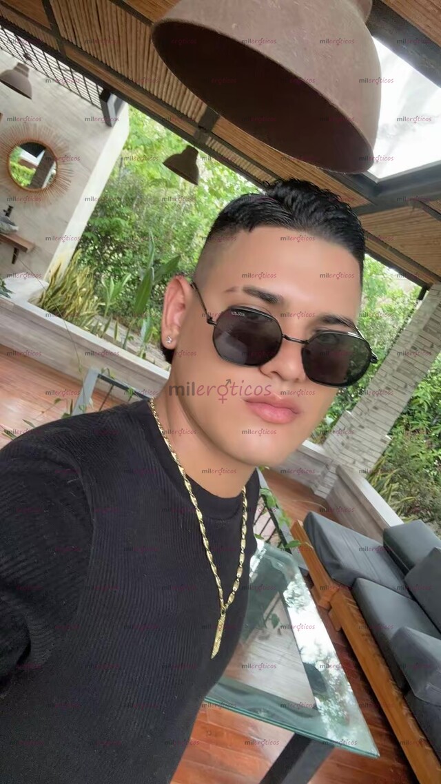 FOTOS DE POLLO LECHERO VERSÁTIL Y MUY MORBOSO DE LA CIUDAD DE MEDELLÍN CONTÁCTAME