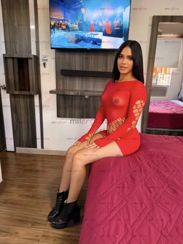 FOTOS DE MARIANA UNA MORENA ENCANTADORA QUE LLEGA PARA ROBARSE TODAS LAS MIRADAS