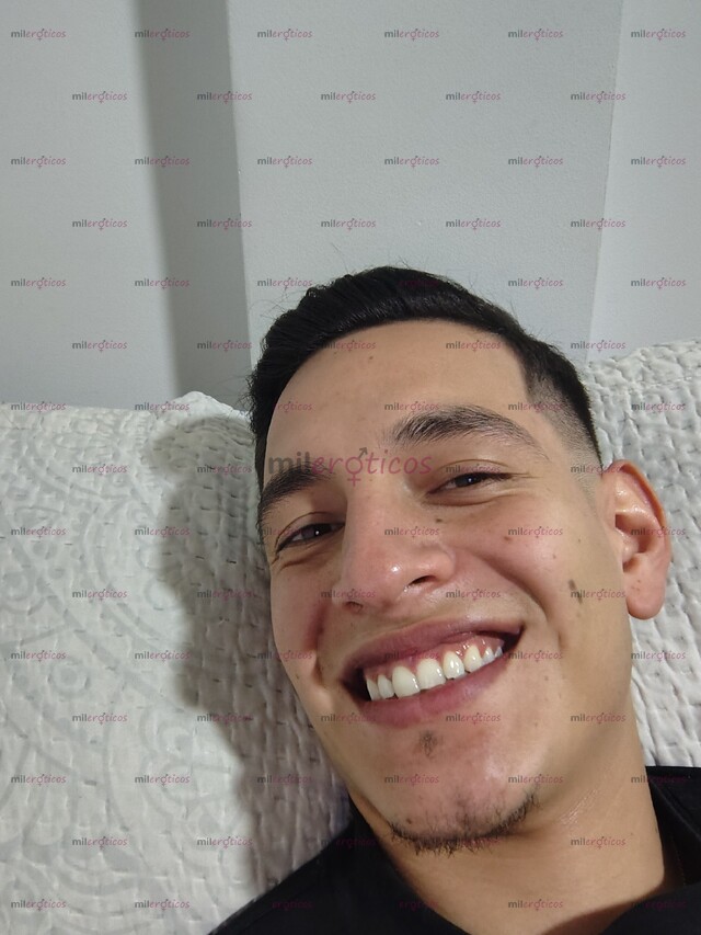 FOTOS DE SOY UN SCORT JOVEN Y DISPONIBLE PARA CUMPLIR TUS FANTASIAS.