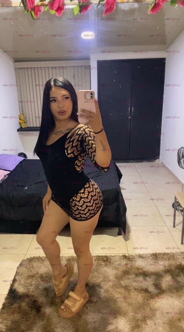 FOTOS DE SOY SALOMÉ TU LOBITA INQUIETA Y DOMINANTE EN LA CAMA