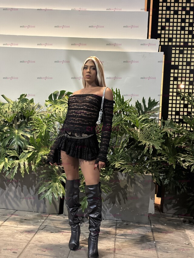 FOTOS DE SENSUAL TRANS MORENA COSTEÑA HOT Y COMPLACIENTE