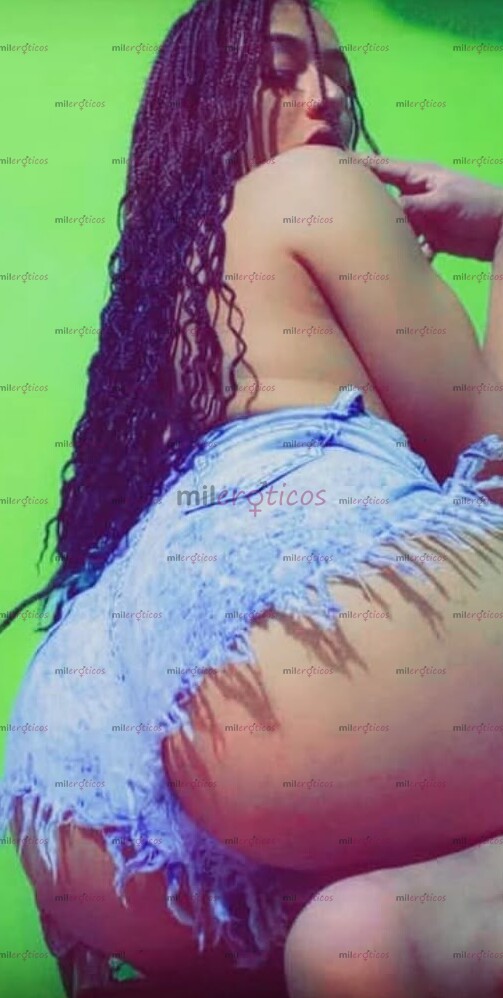FOTOS DE RICOS BESOS APASIONADOS AL MÁXIMO CON CATALINA LA CHICA QUE TE PUEDE COMPLACER E