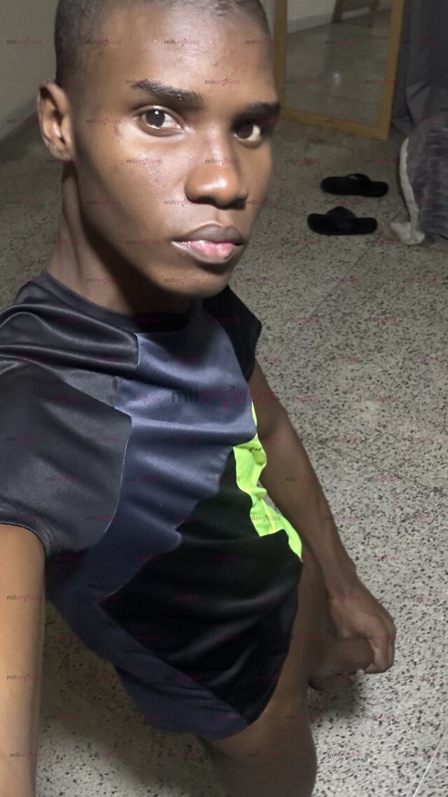FOTOS DE MORBOSO, CALIENTE Y DISPUESTO A CUMPLIR TUS FANTASÍAS