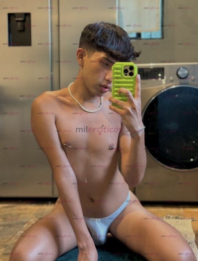 FOTOS DE CHICO 100% PASIVO, ATENTO LISTO PARA SER TU PUTITO PERSONAL