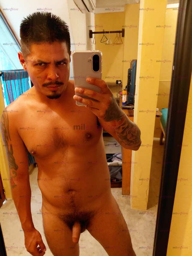FOTOS DE CHAKAL ACTIVO Y DOMINANTE LISTO PARA CUMPLIR TODAS TUS FANTASÍAS!