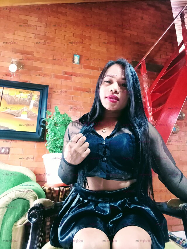 FOTOS DE CHICA TRANS FULL MAMADORA CON GANAS DE FOLLAR Y CONSENTIR COMO UNA PERRA. .