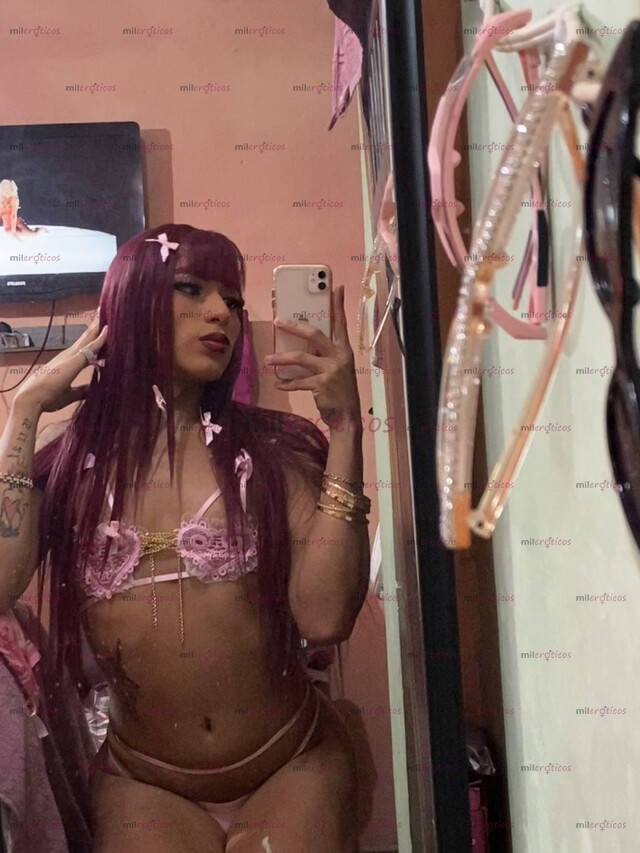 FOTOS DE TRAVIESA CON GANAS DE MAMAR PITO Y SER DETONADA.