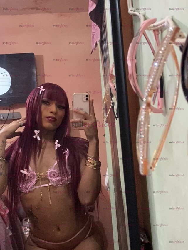 FOTOS DE TRAVIESA CON GANAS DE MAMAR PITO Y SER DETONADA.