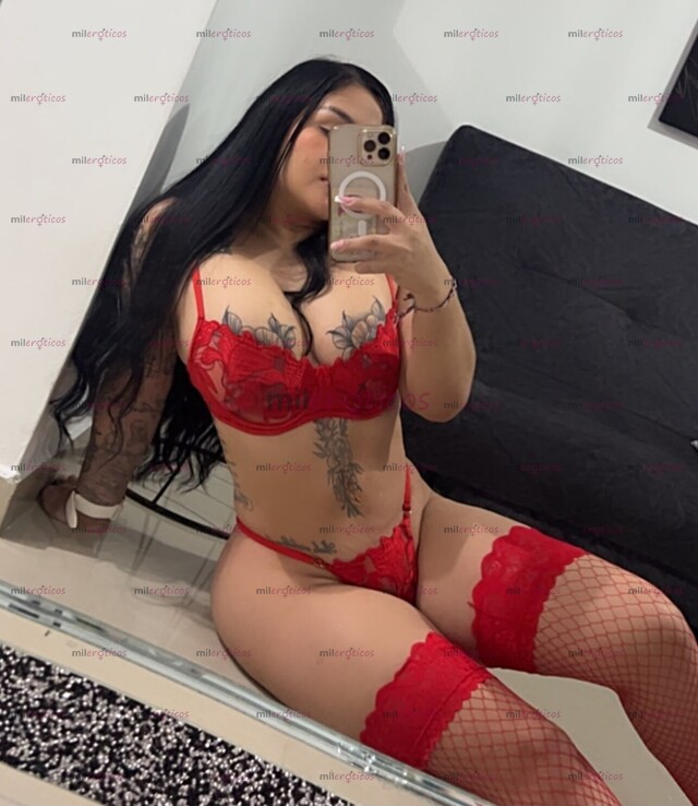 FOTOS DE SOFI NUEVA MODELITO BLANQUITA PAISA EXOTICA TATUADITA Y MUY COMPLACIENTE