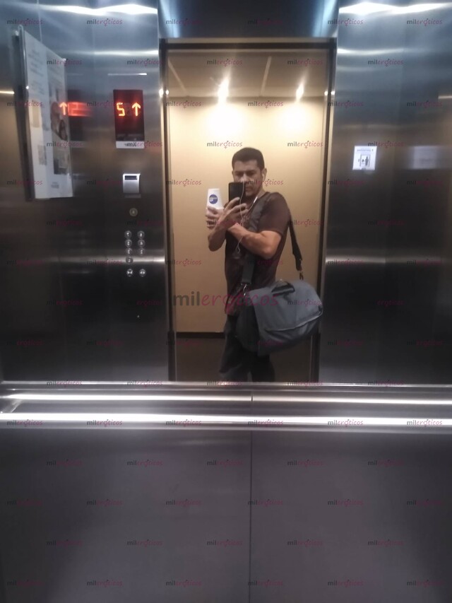 FOTOS DE A TUS ORDENES , VAMOS A DISFRUTAR DEL PLACER ..