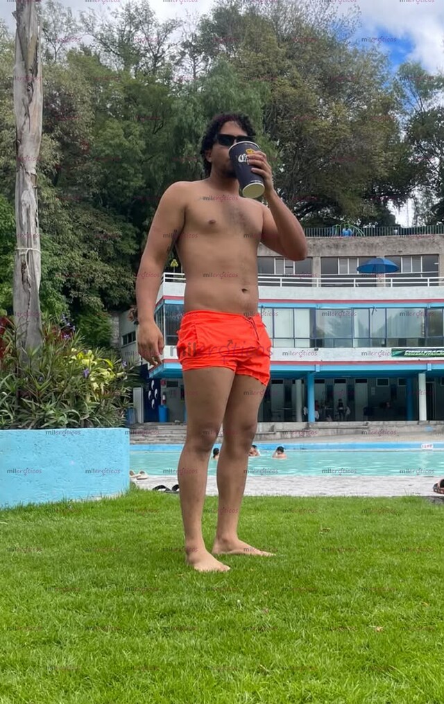 FOTOS DE VENEZOLANO HETERO CALIENTE CON LUGARES Y A DOMICILIO.