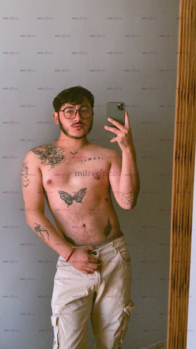 FOTOS DE PASIVO 100% SUMISO Y COMPLACIENTE (EL CHICO DE LOS TATUAJES)