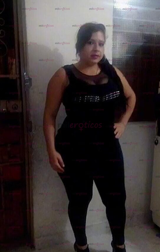 FOTOS DE HERMOSA DAMA .. DE GRANDES TETOTAS , NALGOTAS , PIERNOTOTAS Y VAGINA ESTRECHIT