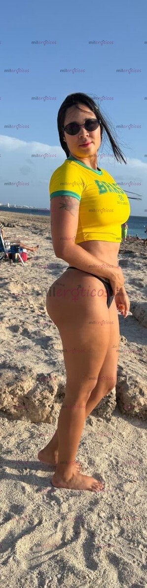 FOTOS DE CALIENTE MORENITA SEXY Y PICANTE PELO NEGRO LARGO