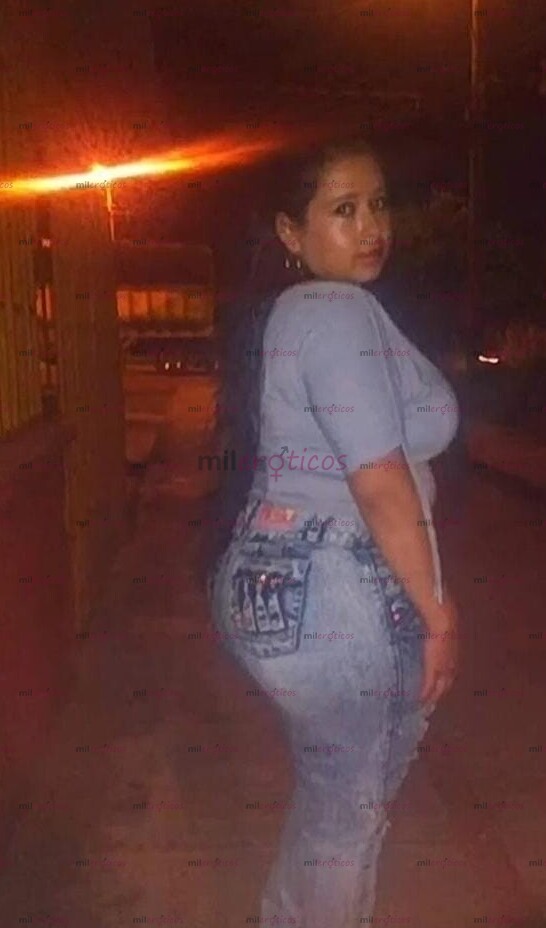 FOTOS DE HERMOSA DAMA .. DE GRANDES TETOTAS , NALGOTAS , PIERNOTOTAS Y VAGINA ESTRECHIT