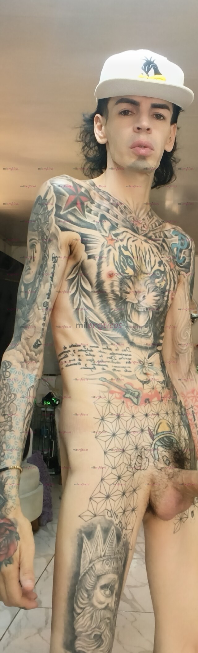 FOTOS DE FLACO ACTIVO TATUADO BLANCO MORBOSO ADICTO AL SEX