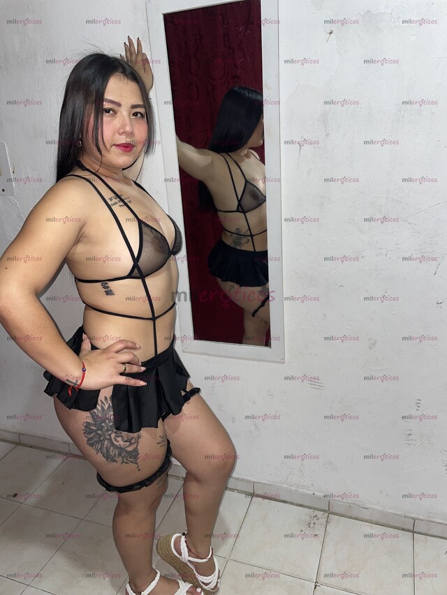 FOTOS DE NINFÓMANA CON VAGINA, ESTRECHA Y MUY MOJADA CON MUCHAS GANAS