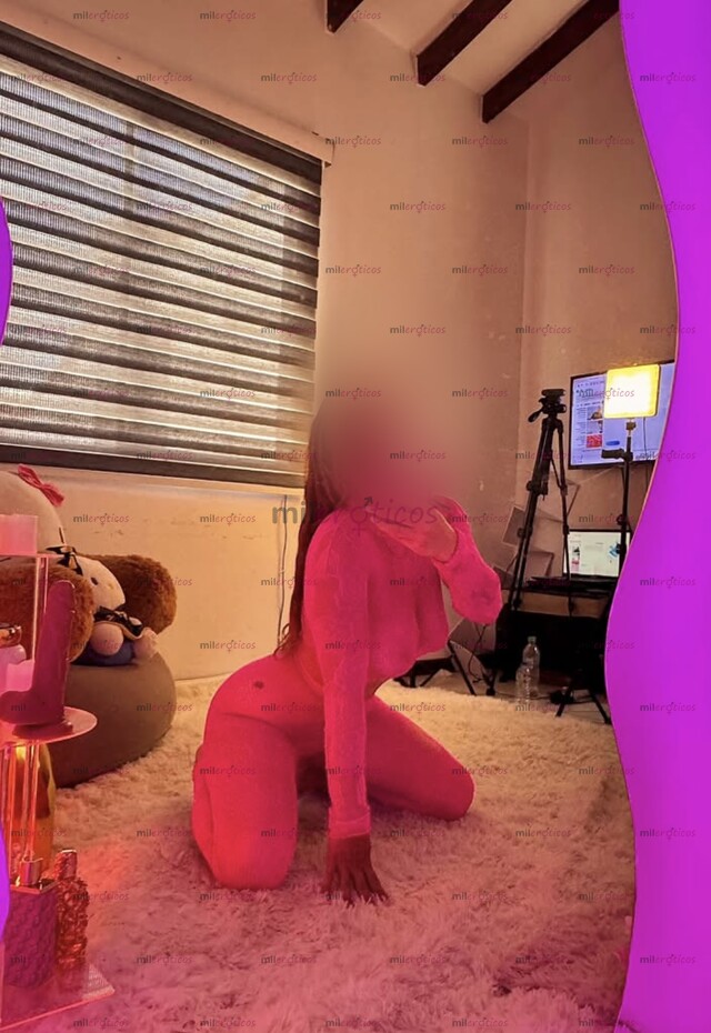 FOTOS DE VALENTINA EXUBERANTE PELIRROJA MUÑEQUITA REAL .