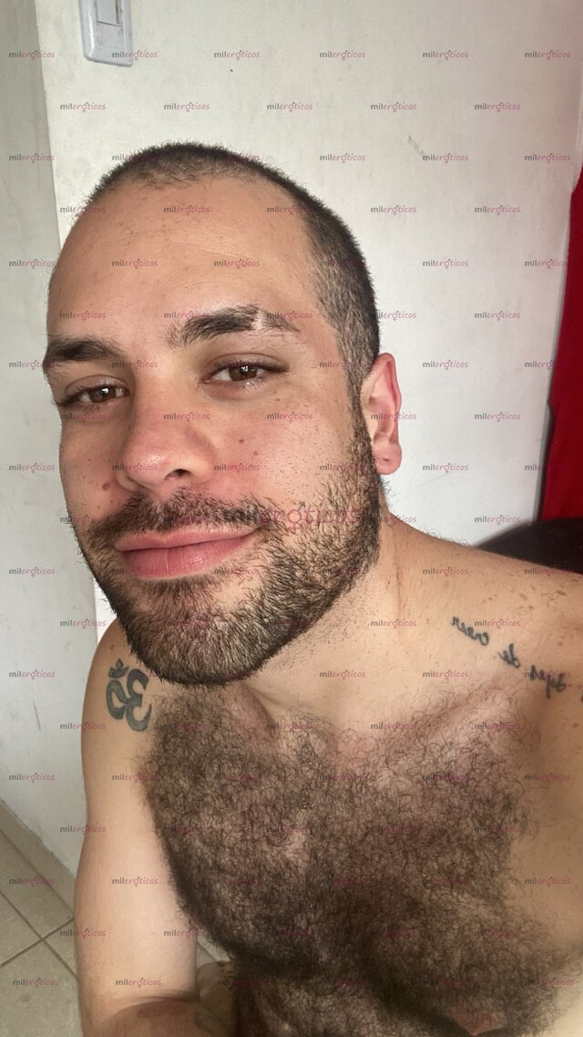 FOTOS DE VENEZOLANO VERSÁTIL MENTE ABIERTA PELUDO COMPLACIENTE