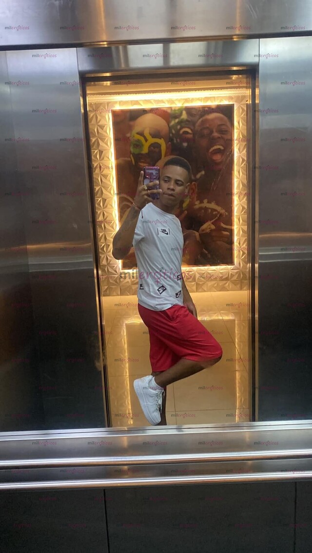 FOTOS DE HOLA SOY TU MORENO LECHERO ESTOY AQUI PARA COMPLACER TUS FANTASÍAS PASAR LINDOS
