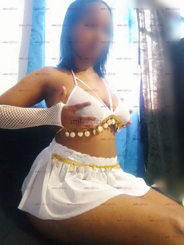 FOTOS DE ADICTA A LA VERGA, CHOCHITA ESTRECHITA Y MOJADITA PARA TI BB DAME VERGA DURISIMO