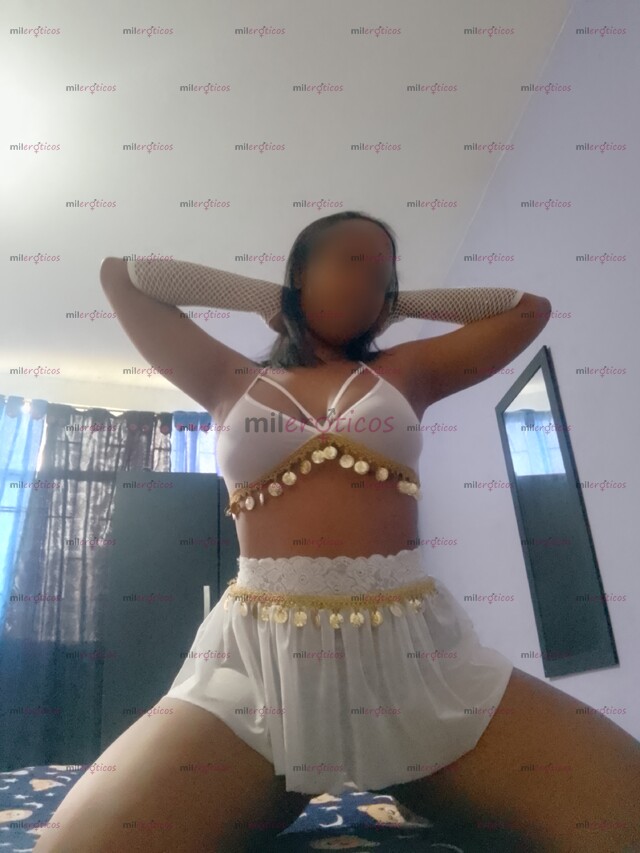 FOTOS DE ADICTA A LA VERGA, CHOCHITA ESTRECHITA Y MOJADITA PARA TI BB DAME VERGA DURISIMO