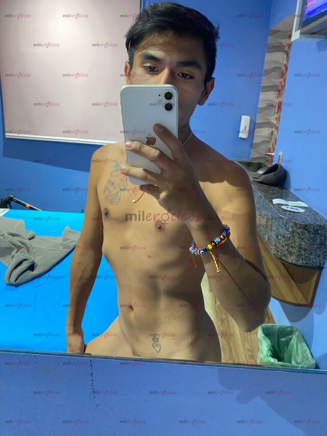 FOTOS DE DONNOVAN, SIEMPRE A TU DISPOSICIÓN Y 100% CALIENTE.