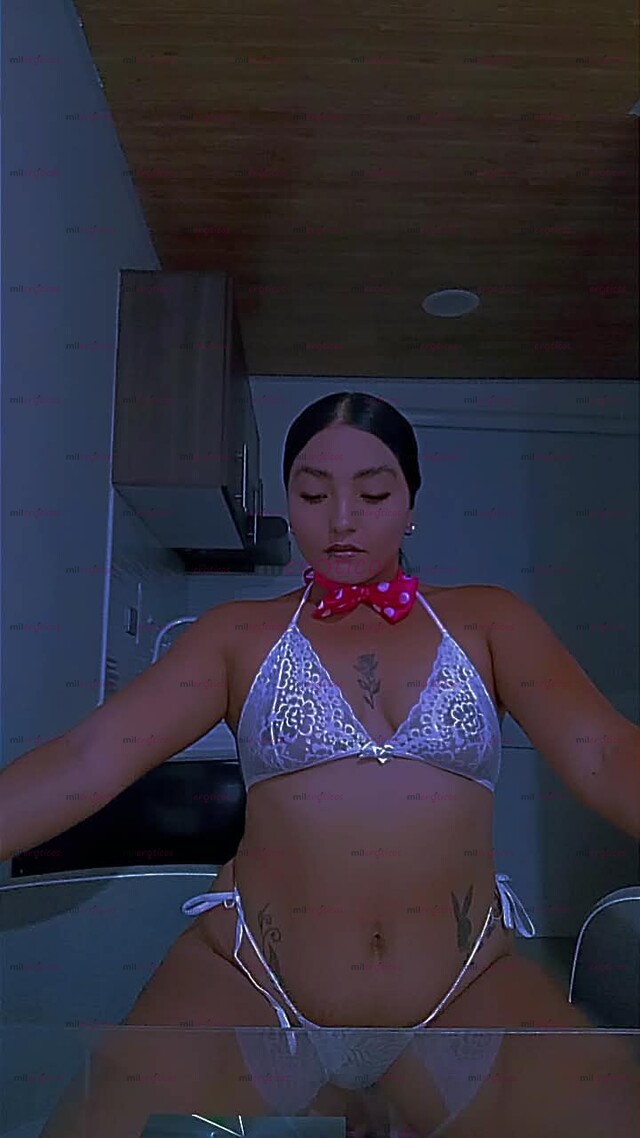 FOTOS DE HOLA FOTOS NUEVAS UN CUERPAZO DELICIOSO UNA COQUITA QUE SE MOJA