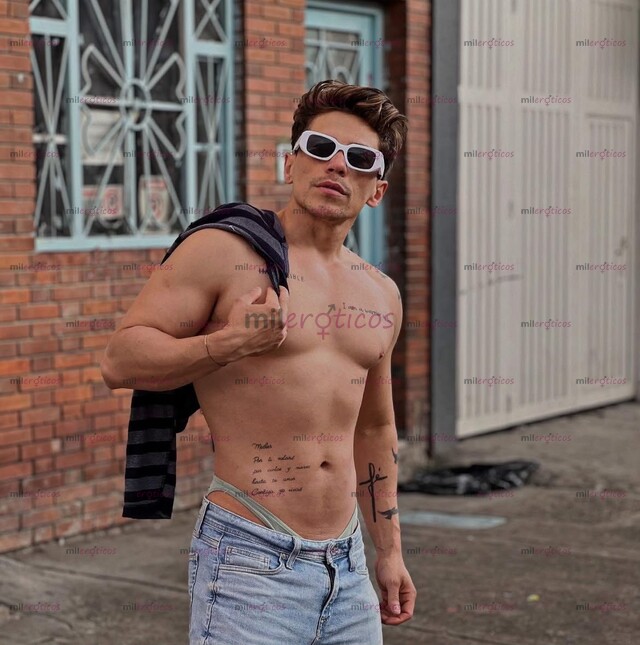 FOTOS DE PASIVO COMPLACIENTE, SERIO Y DISCRETO. SALUDABLE FIT