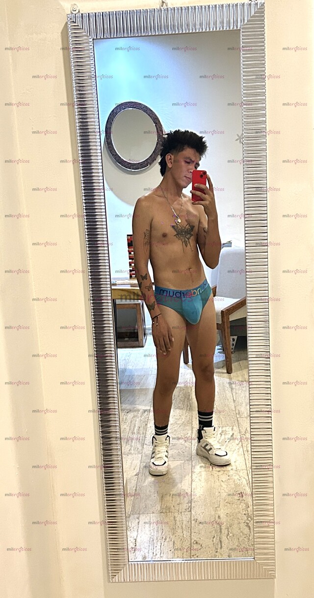 FOTOS DE CHICO ACTIVO CALIENTE DOTADO LECHERO, ME ENCANTA REVENTAR CULOS