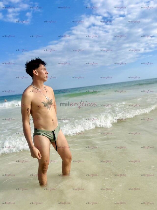 FOTOS DE CHICO ACTIVO CALIENTE DOTADO LECHERO, ME ENCANTA REVENTAR CULOS